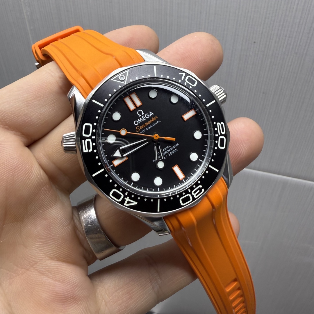 VS Factory Omega Seamaster 300 Black Dial Black Bezel Orange Rubber Strap 8806 Movement 42mm - Image 3