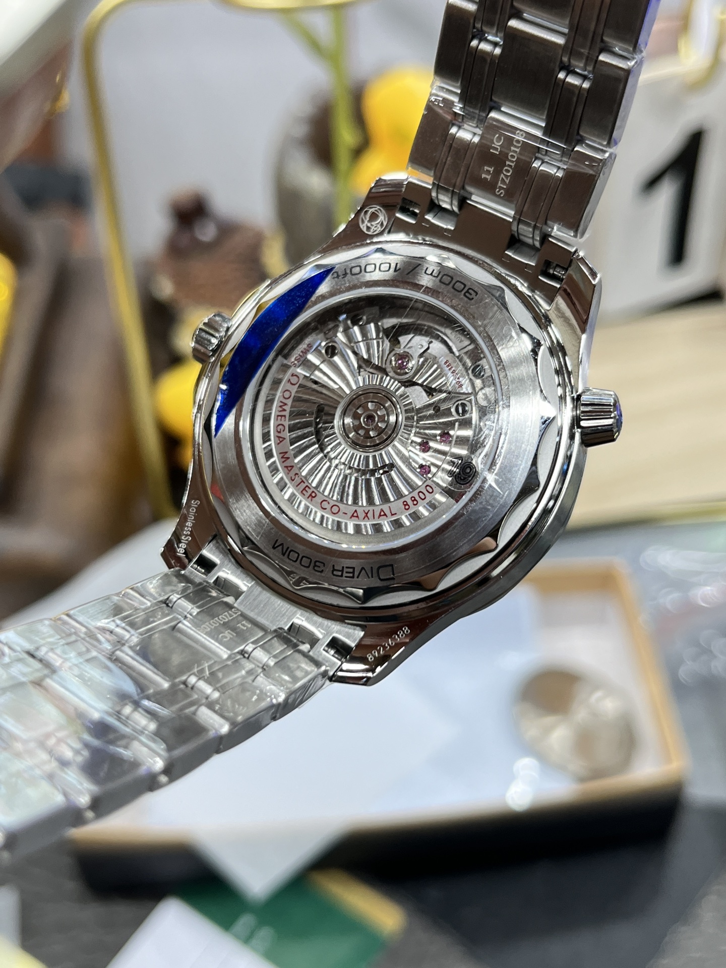 VS Factory Omega Seamaster 300 White Dial Black Bezel 316L Steel Bracelet 8800 Movement 42mm - Image 7