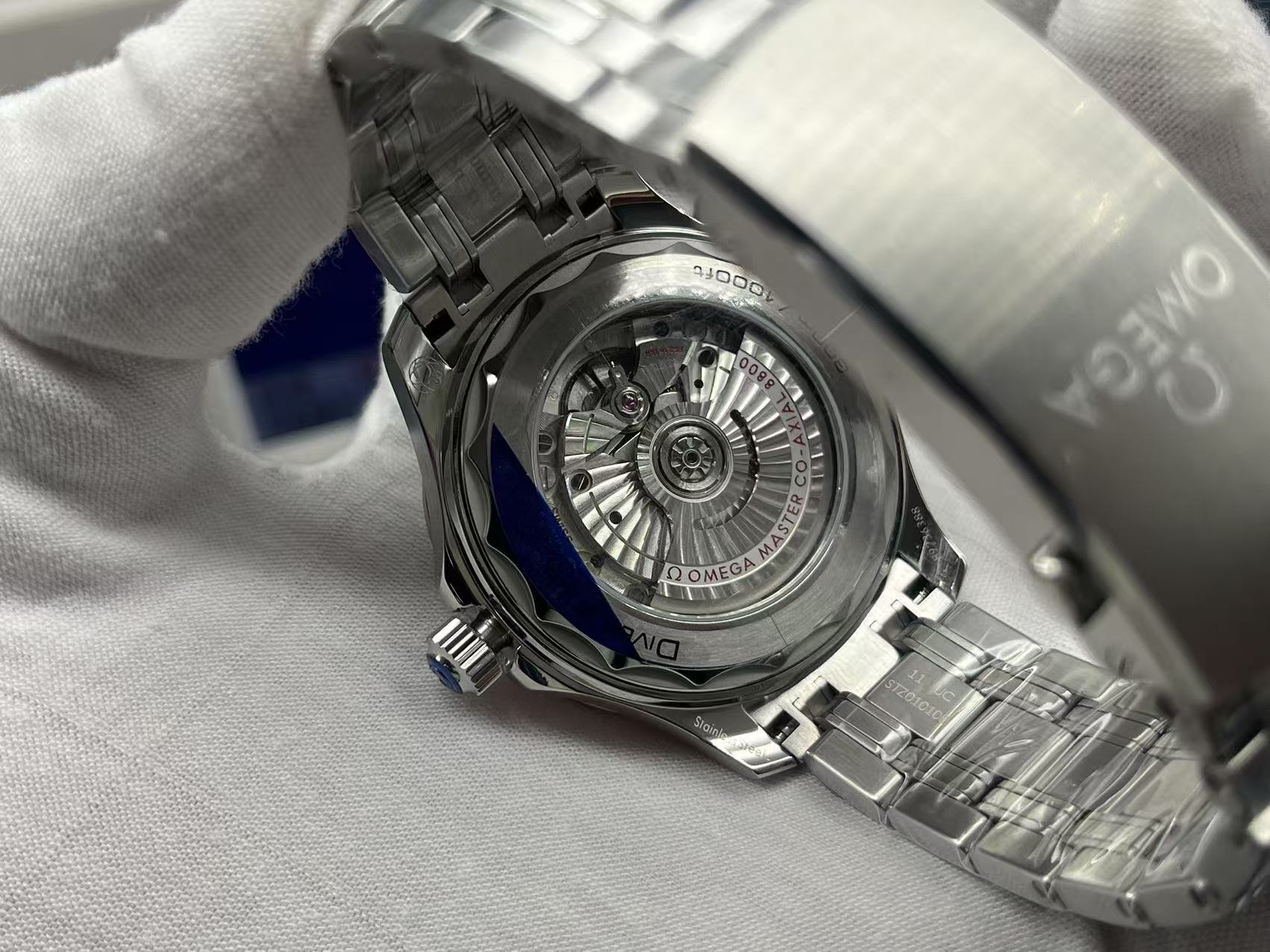 VS Factory Omega Seamaster 300 Black Dial Black Bezel 316L Steel Bracelet 8800 Movement 42mm - Image 7