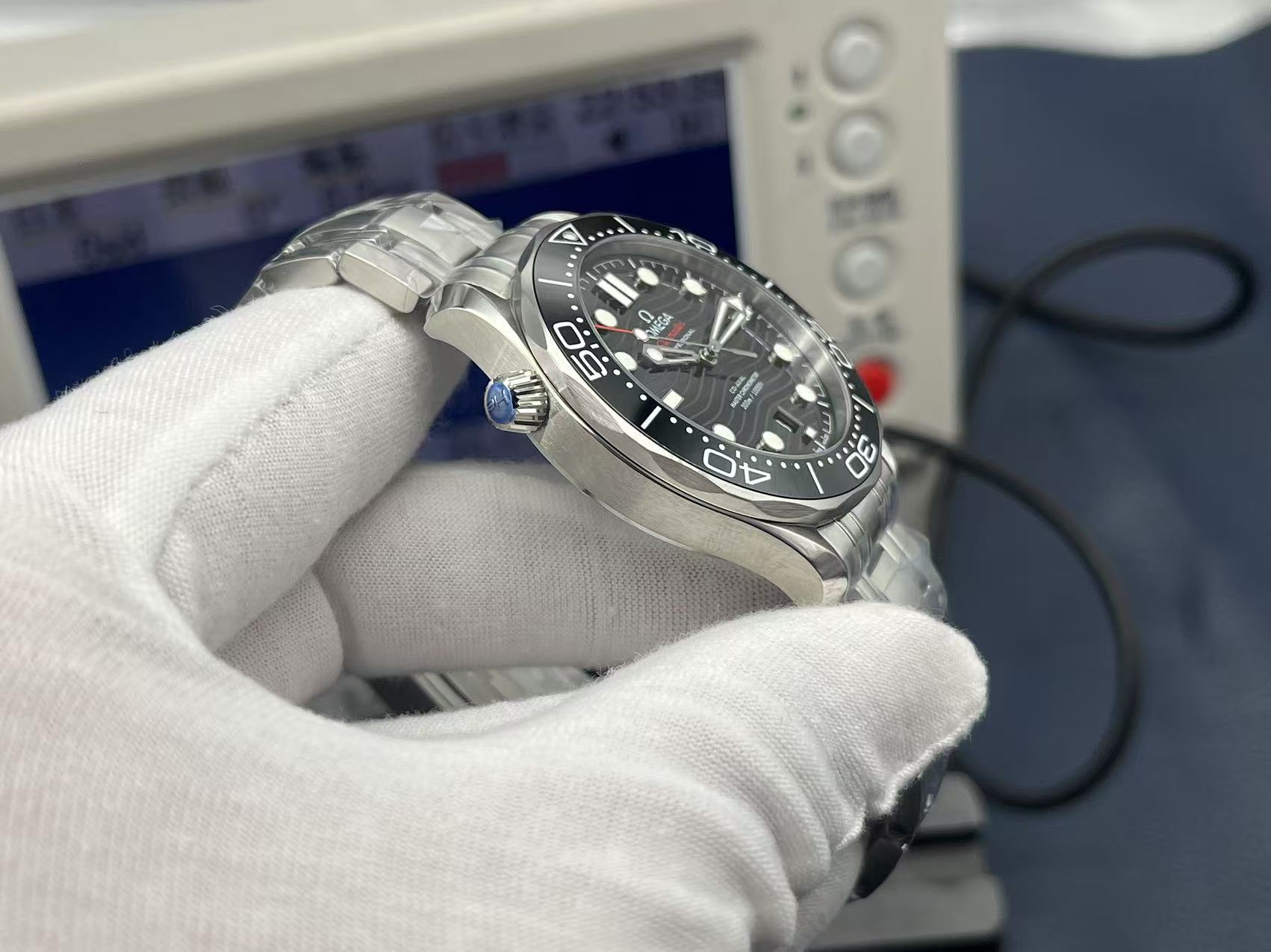 VS Factory Omega Seamaster 300 Black Dial Black Bezel 316L Steel Bracelet 8800 Movement 42mm - Image 5